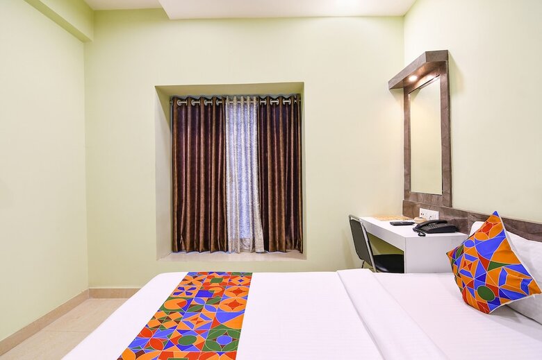 Fabhotel The Sunshine Residency