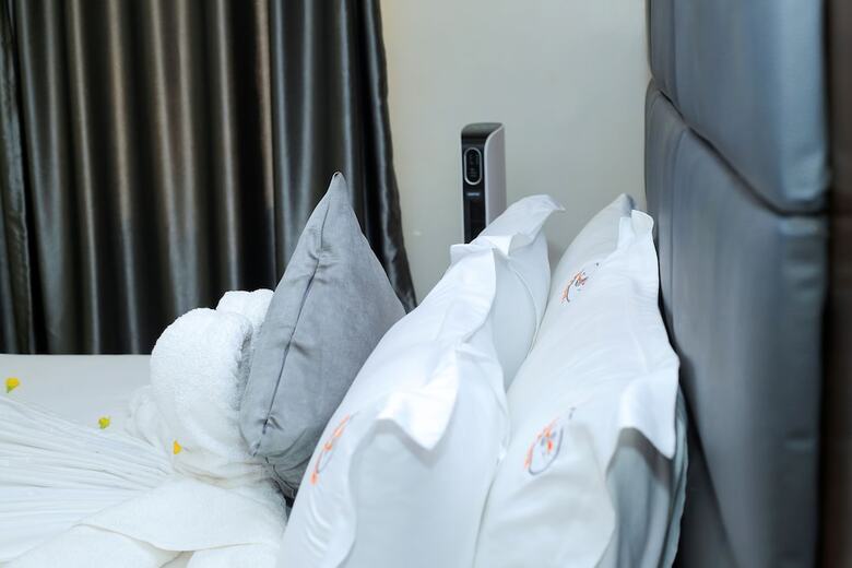 Jinna Suites Hotel