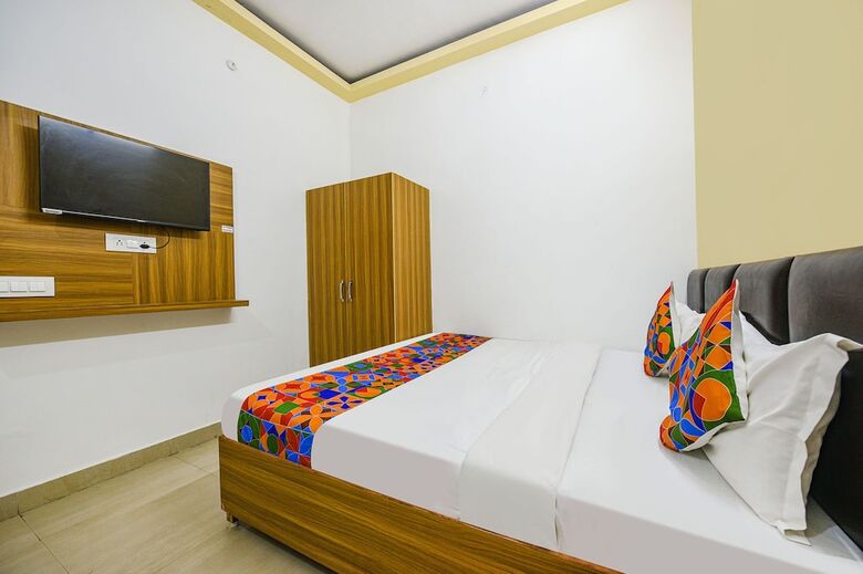 Hotel Fabexpress Pacific View