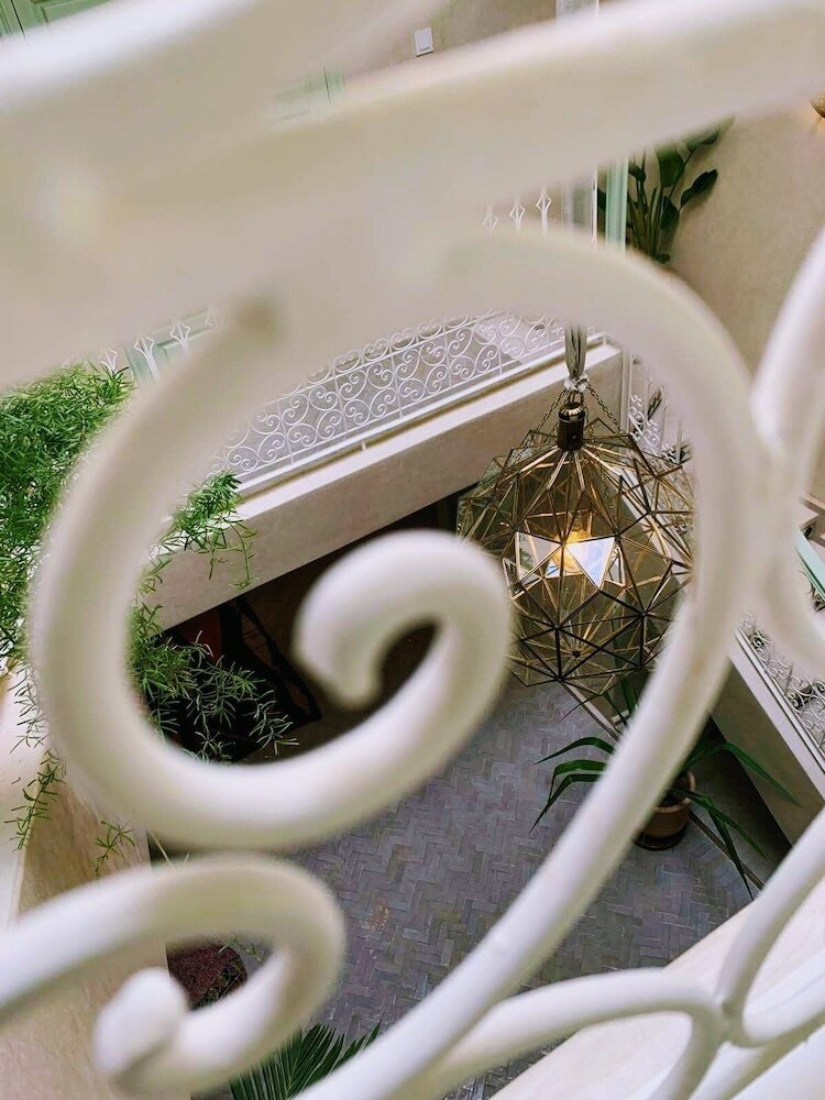 Riad With Outdoor Swimming Pools