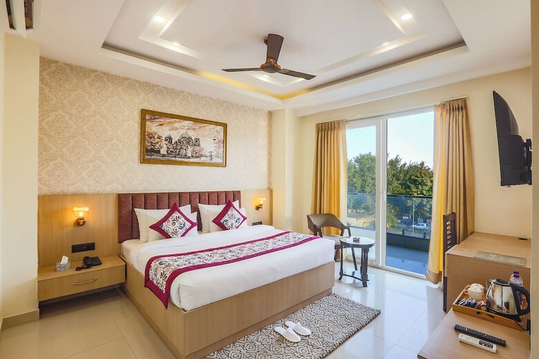 Fabhotel Green Lotus Luxe