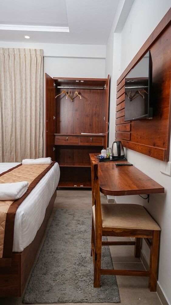 La Serene Business Hotel - Manyata Tech Park