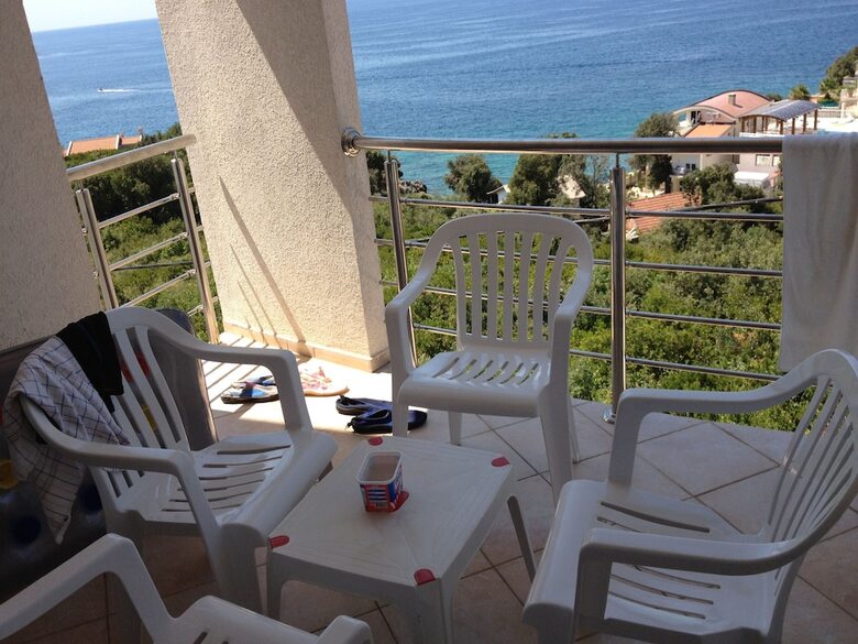 Aparthotel Apartments De Lara