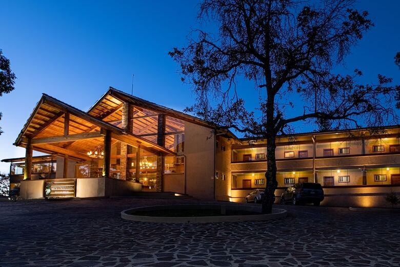 Hotel Molinillos Mountain Resort