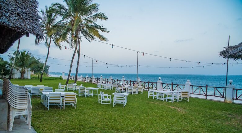 Hotel Nyali Beach Holiday Resort