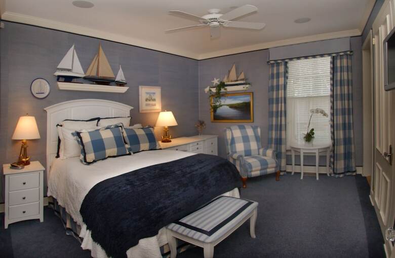 Hotel Jedediah Hawkins Inn