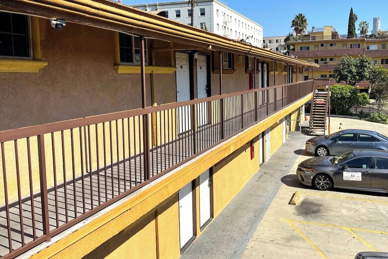 Hotel Travel Inn Downtown La