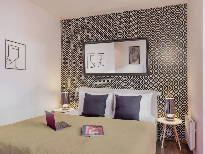 4 Arts Apartments By Adrez Living