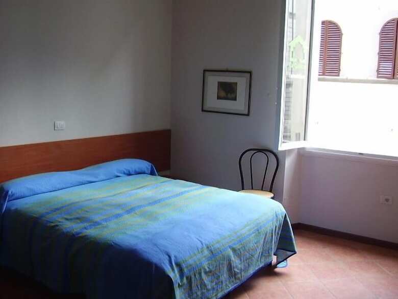 XXVII Aprile Bed & Car