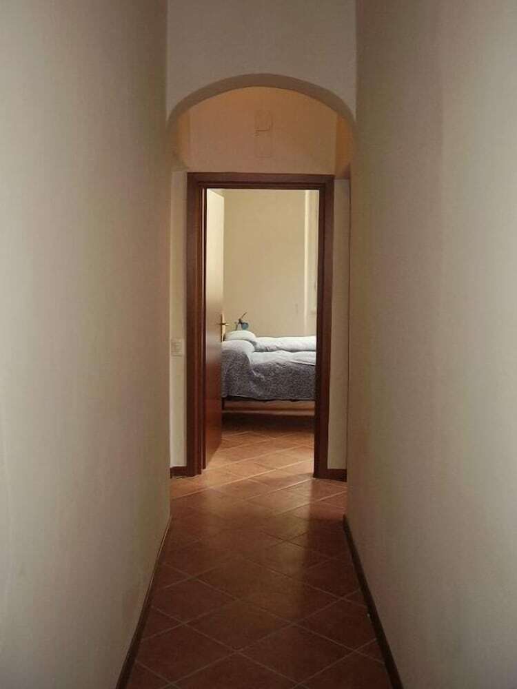 XXVII Aprile Bed & Car
