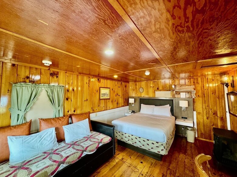 Hotel Merrill Farm Inn