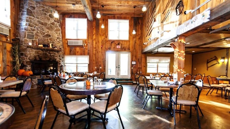 Hotel Merrill Farm Inn