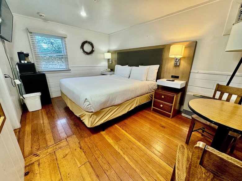 Hotel Merrill Farm Inn