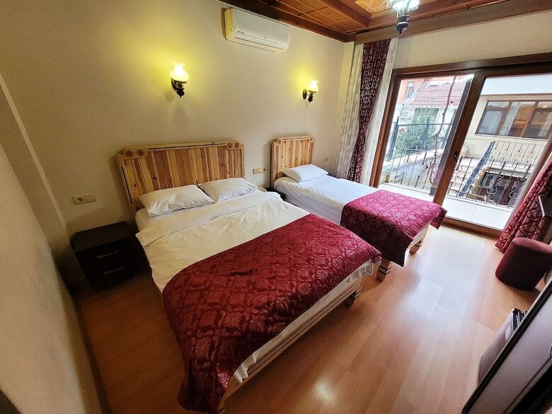Saruhan Hotel