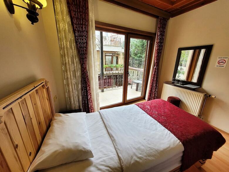 Saruhan Hotel
