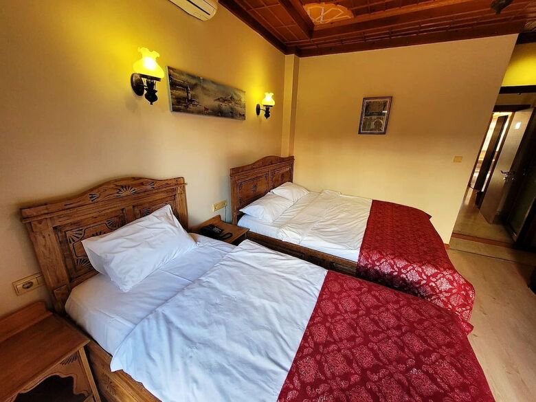 Saruhan Hotel