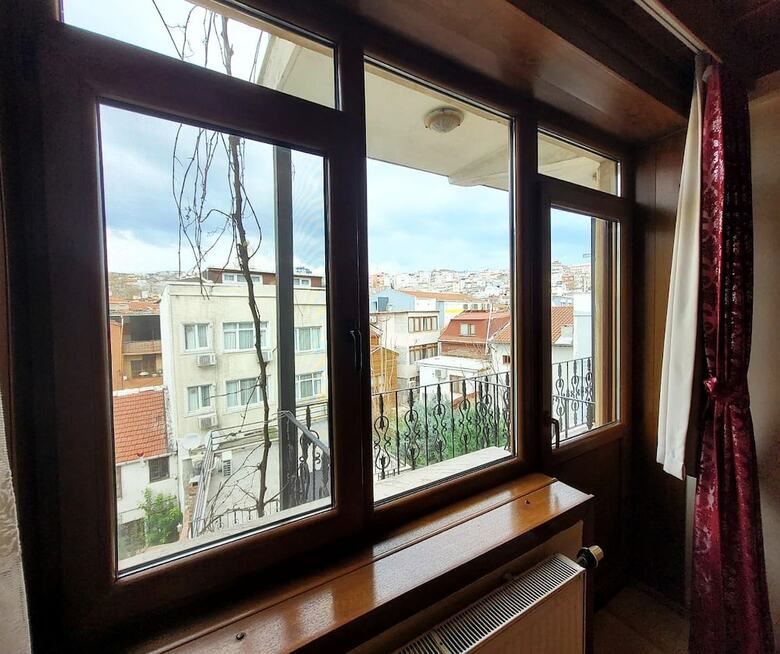 Saruhan Hotel