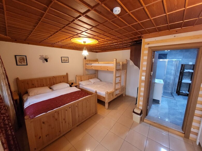 Saruhan Hotel