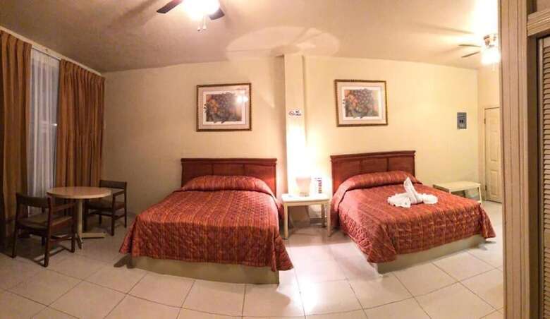 Hotel Plaza Riviera