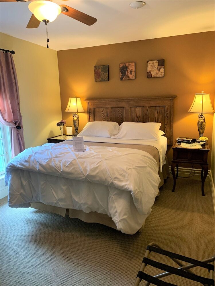 The Red Coat Bed & Breakfast