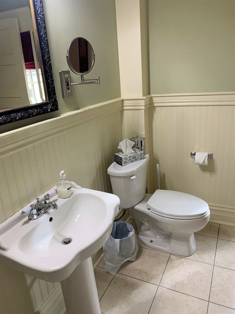 The Red Coat Bed & Breakfast
