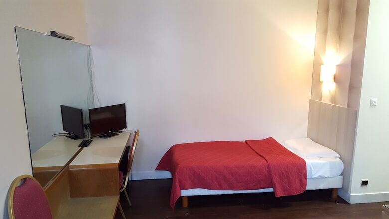 Hotel H�tel Media
