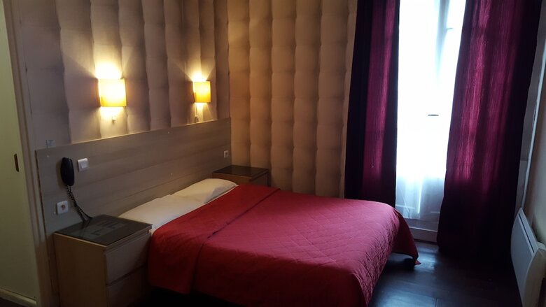 Hotel H�tel Media