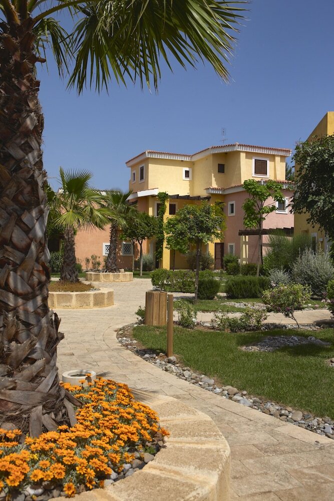 Agave Apartments