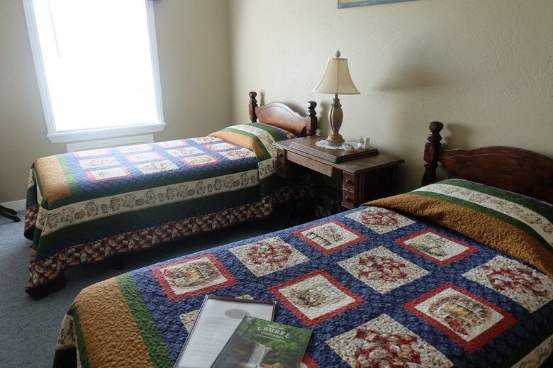 Seams Like Home B&B
