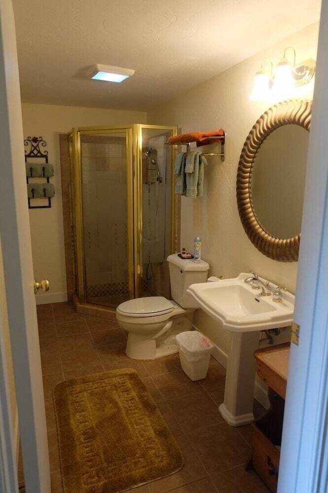 Seams Like Home B&B