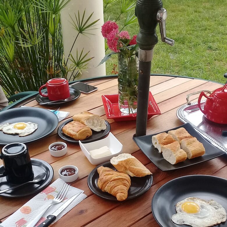 Bed & Breakfast Chambres De L'�le Rouge