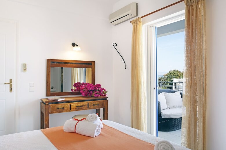 Agistri Apartments