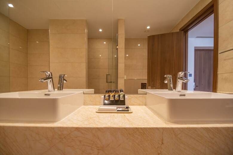 Leonardo Boutique Hotel Larnaca
