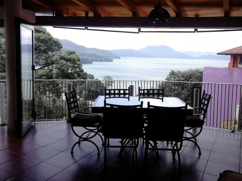 Hotel Caba�as Revi Inn