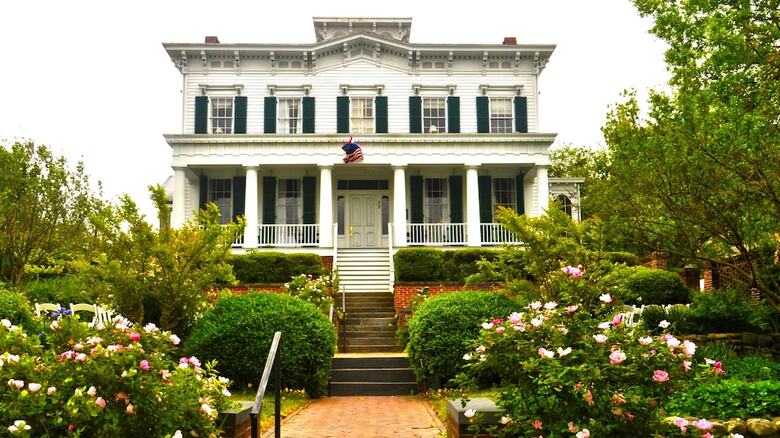 Posada City Club Of Wilmington