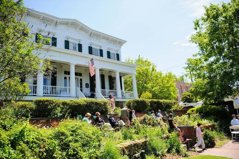 Posada City Club Of Wilmington