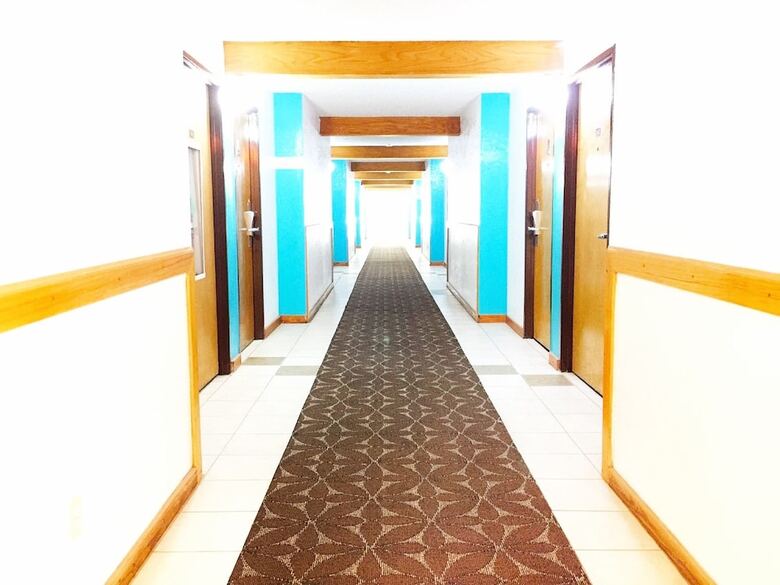 Motel Courtesy Inn