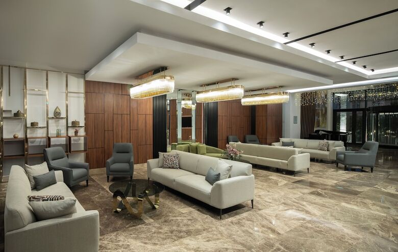 Hotel M�venpick Living Istanbul West