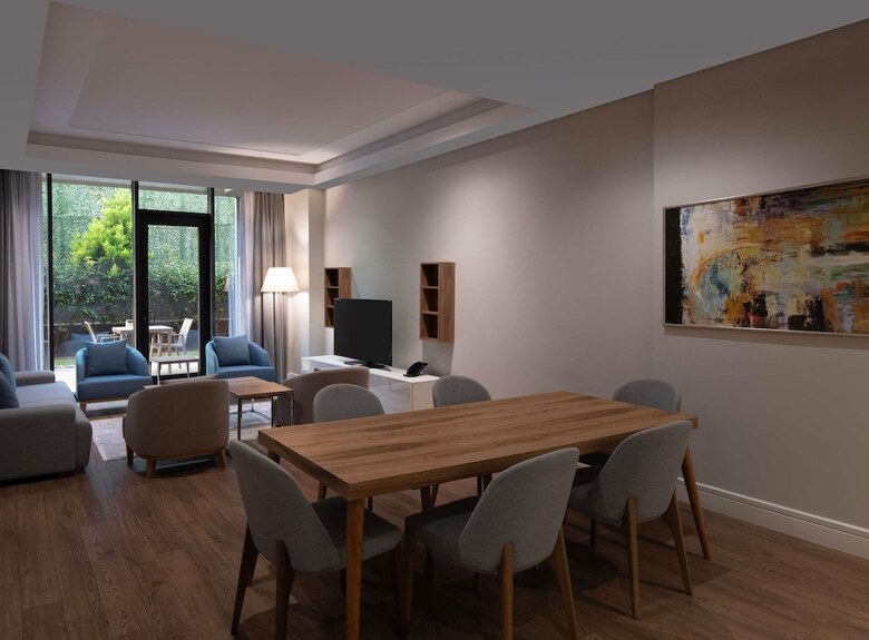 Hotel M�venpick Living Istanbul West