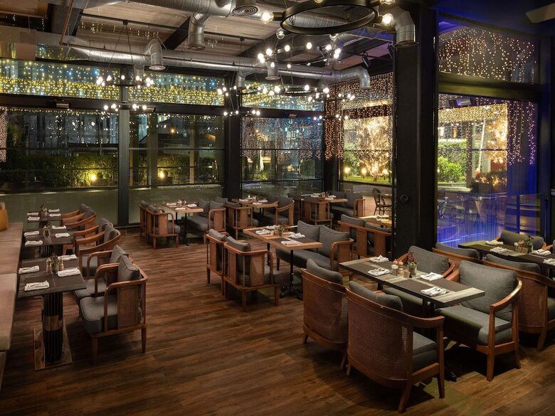 Hotel M�venpick Living Istanbul West