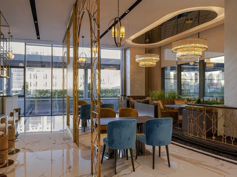Hotel M�venpick Living Istanbul West