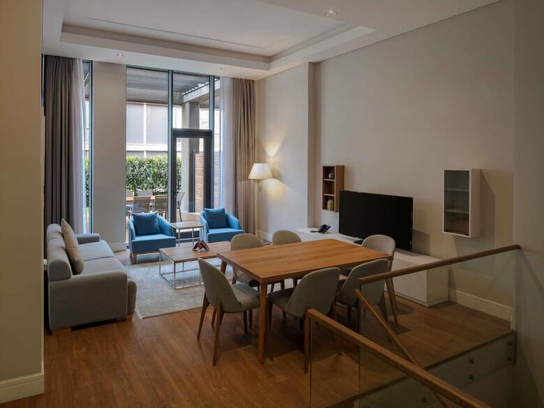Hotel M�venpick Living Istanbul West