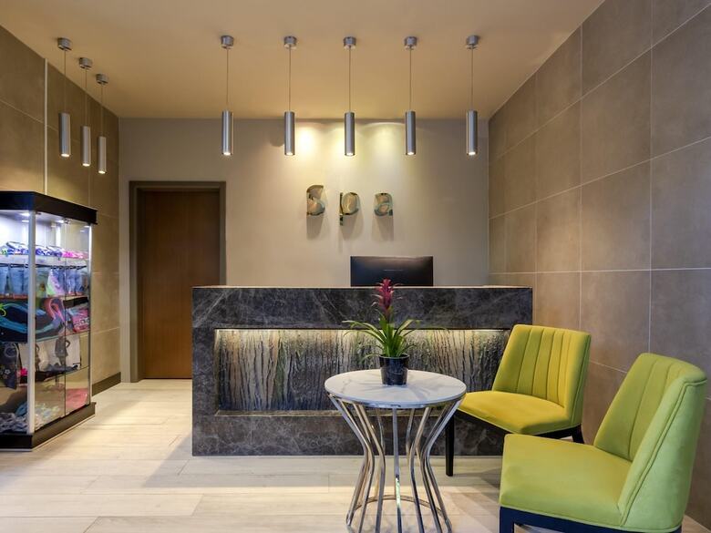 Hotel M�venpick Living Istanbul West
