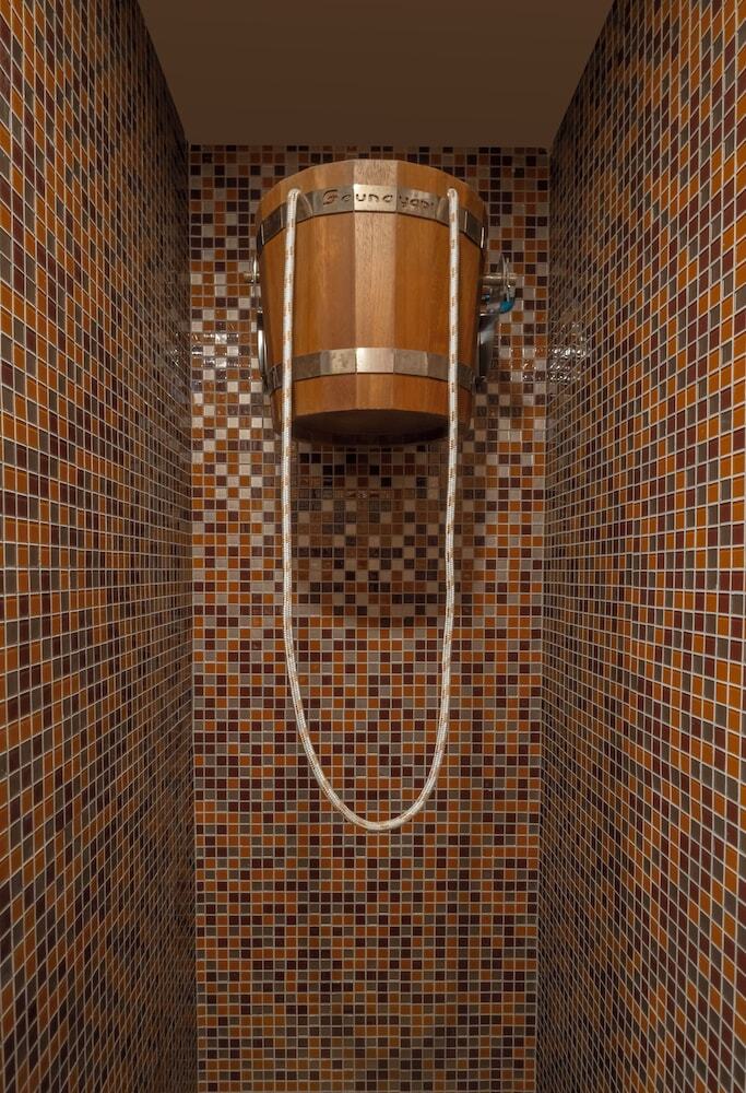 Hotel M�venpick Living Istanbul West