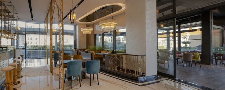 Hotel M�venpick Living Istanbul West