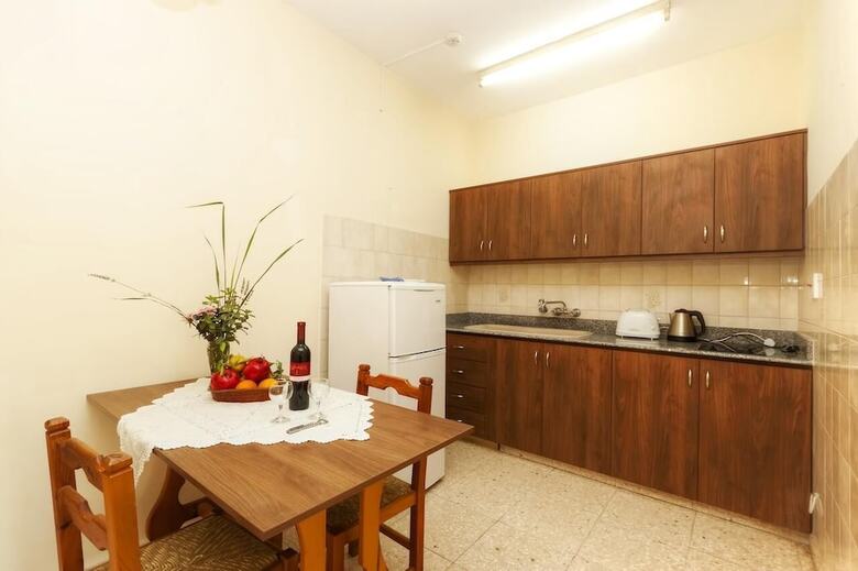Room-one Bedroom Apartment In Paphos