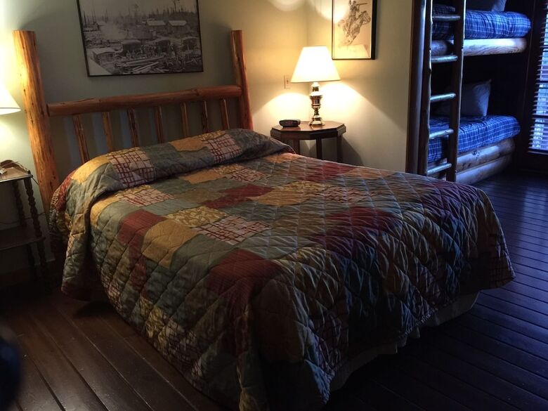 Hotel Sumas Mountain Lodge