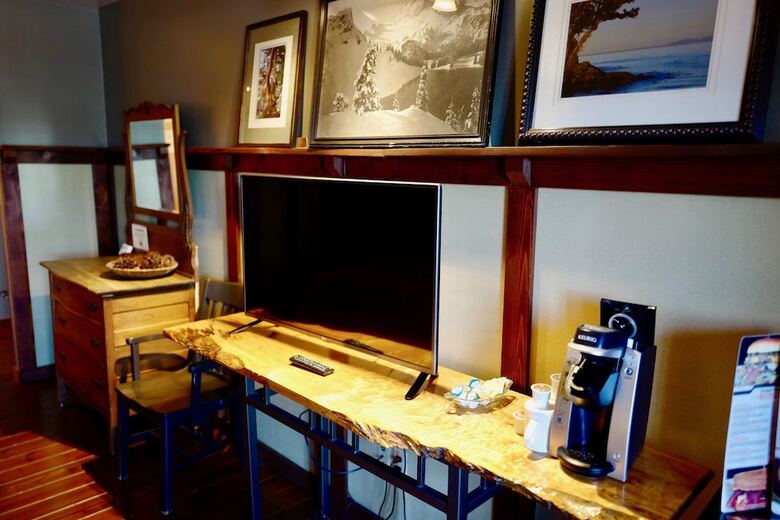 Hotel Sumas Mountain Lodge