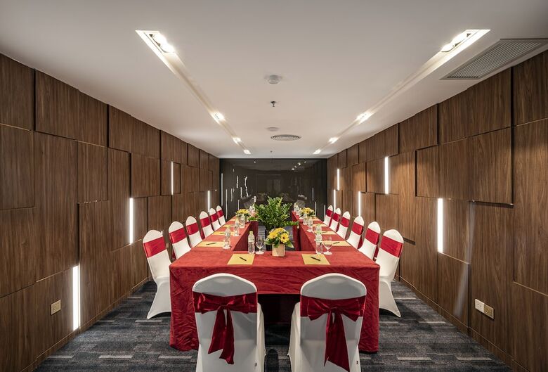 Muong Thanh Luxury Saigon Hotel