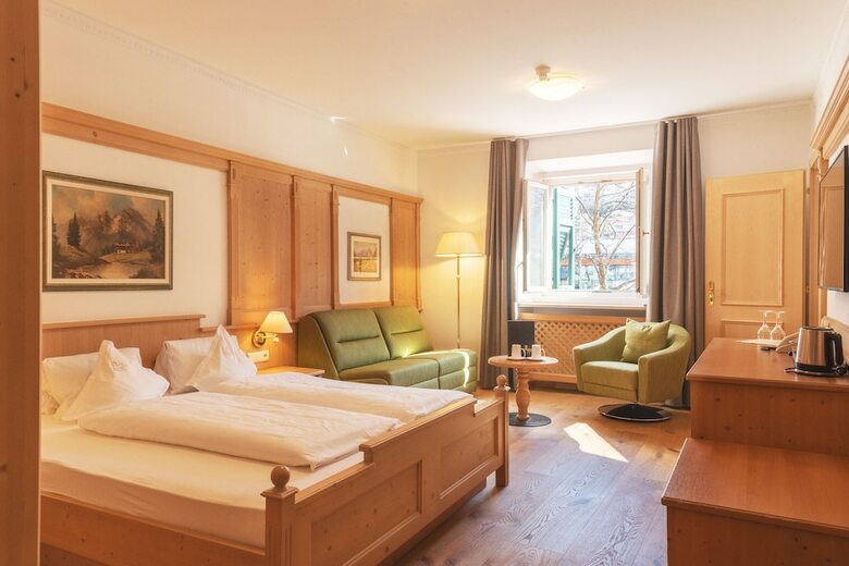 Hotel Goldenes R�ssl